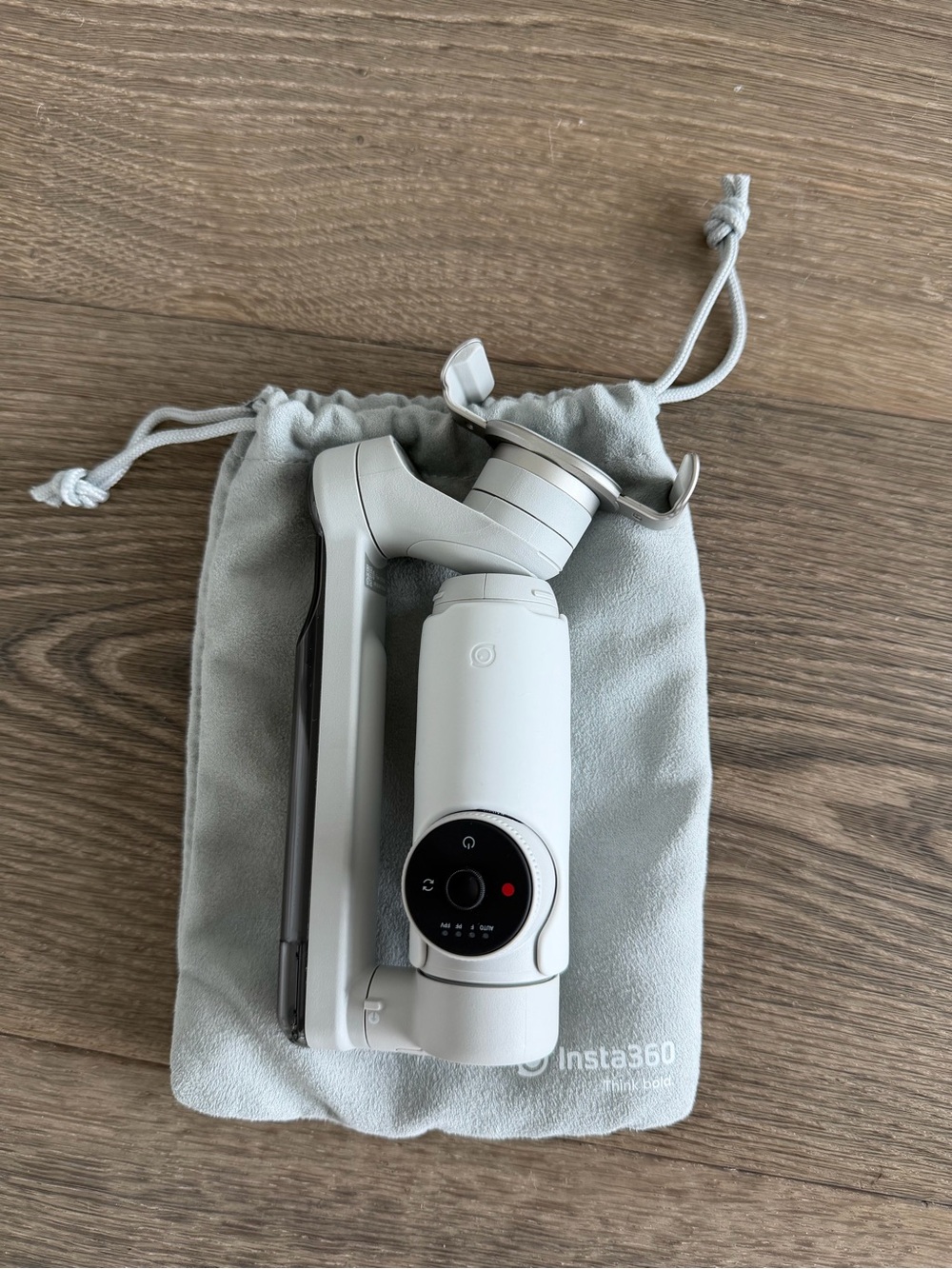 insta360 flow gimbal for phone